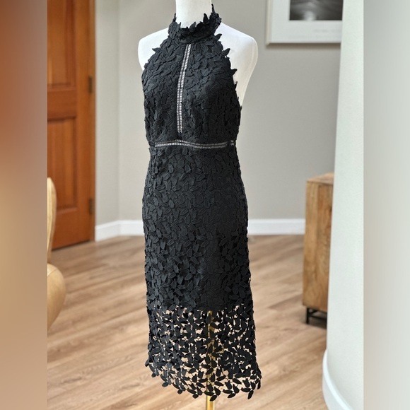 Bardot Dresses & Skirts - Bardot brand “Gemma” halter lace midi dress SZ 6